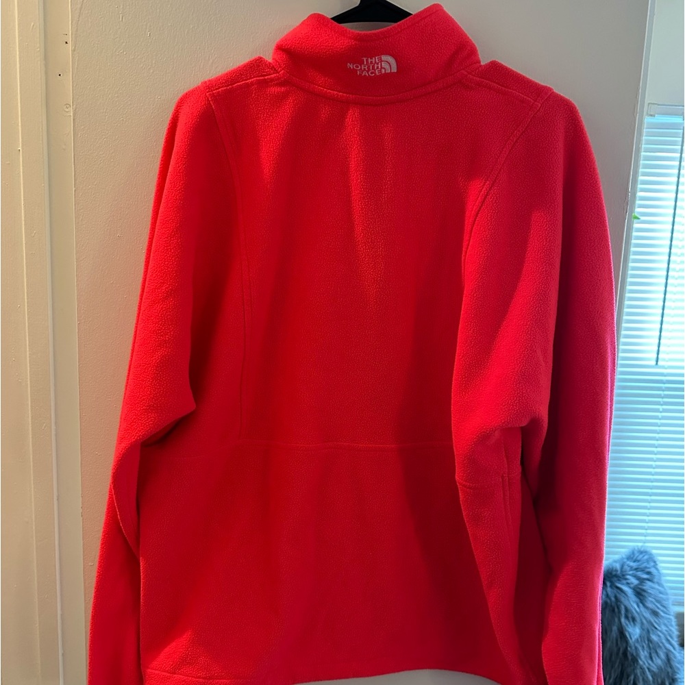 ‼️FLASH SALE‼️ 🎉HP🎉 North Face hot pink quarter zip fleece - Picture 3 of 3
